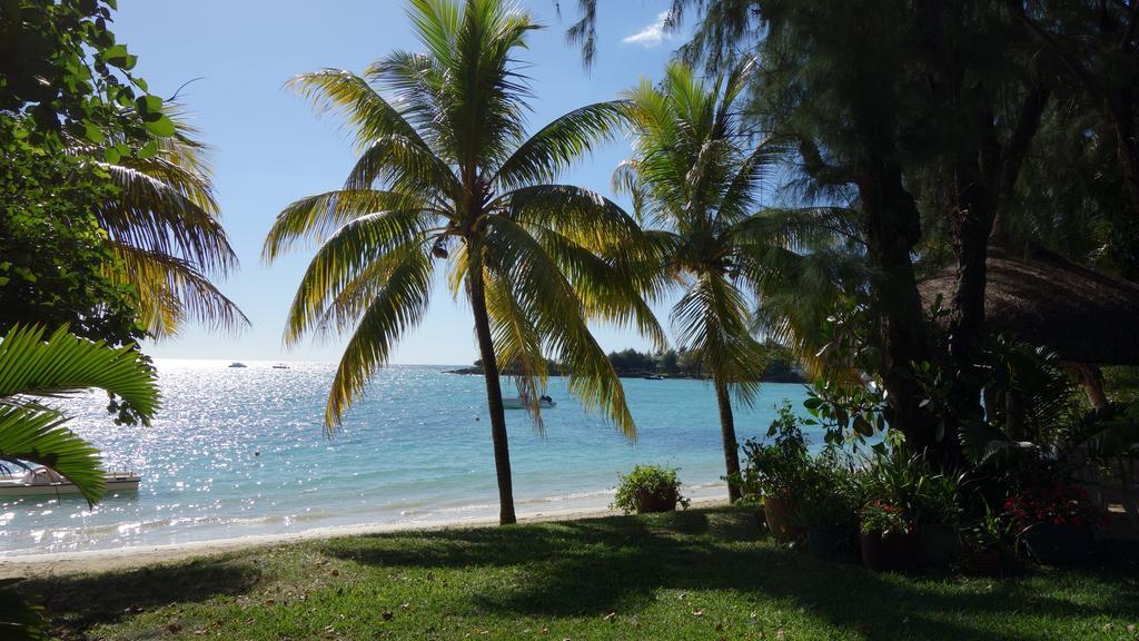 Coconuts Villa Grand Baie Exterior photo